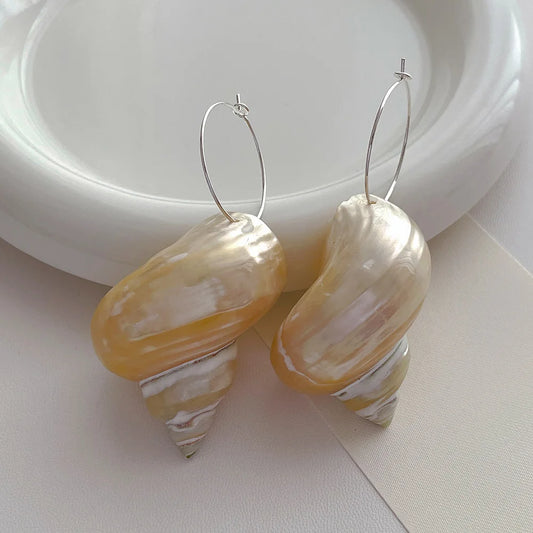 Vintage Exaggerated Natural Conch Earrings for Women Europe and America Personality Baroque Style Holiday Jewelry Accessories